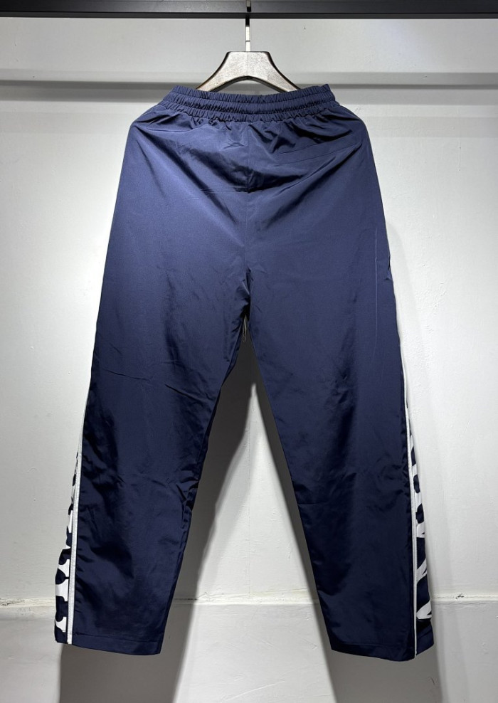 AM1R1 clothing