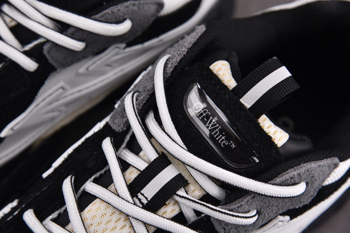OFW SNEAKER