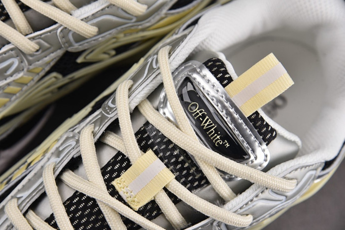 OFW SNEAKER