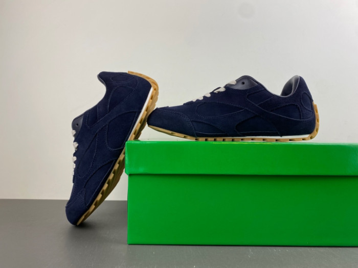 BV sneaker