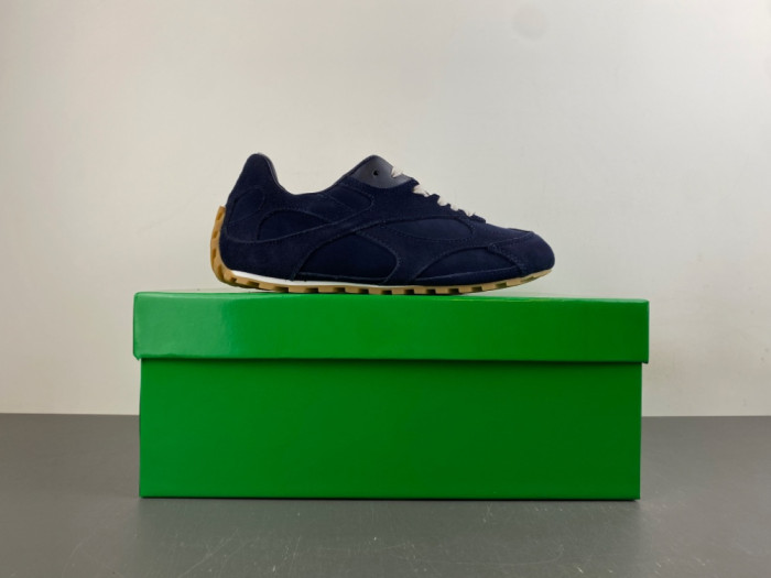 BV sneaker