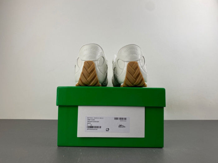 BV sneaker