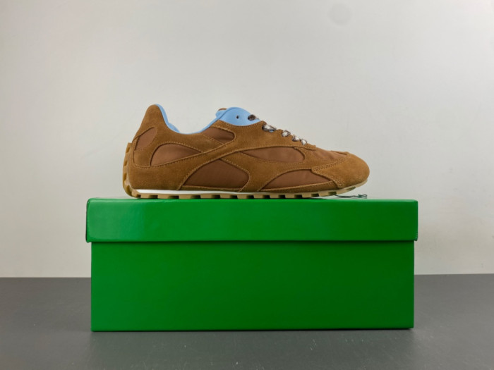 BV sneaker
