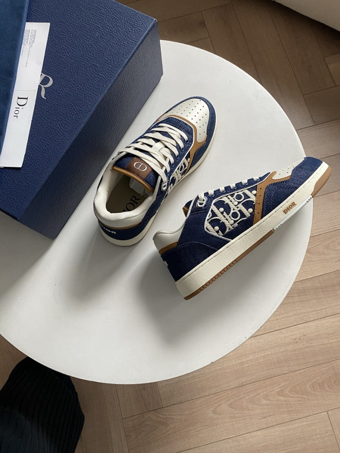 D10R B27 LOW SNEAKER