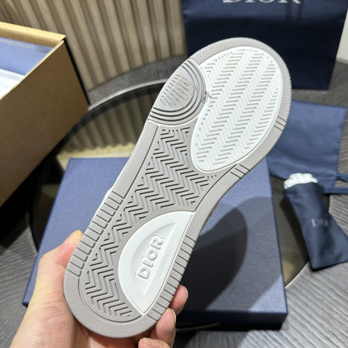 D10R B27 LOW SNEAKER