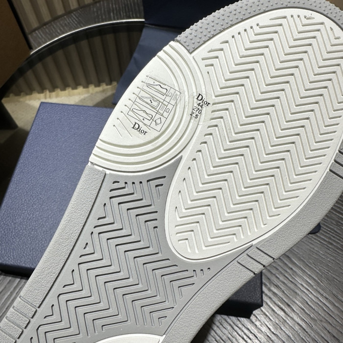 D10R B27 LOW SNEAKER