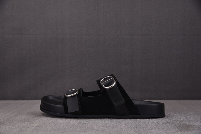 d10r sandal