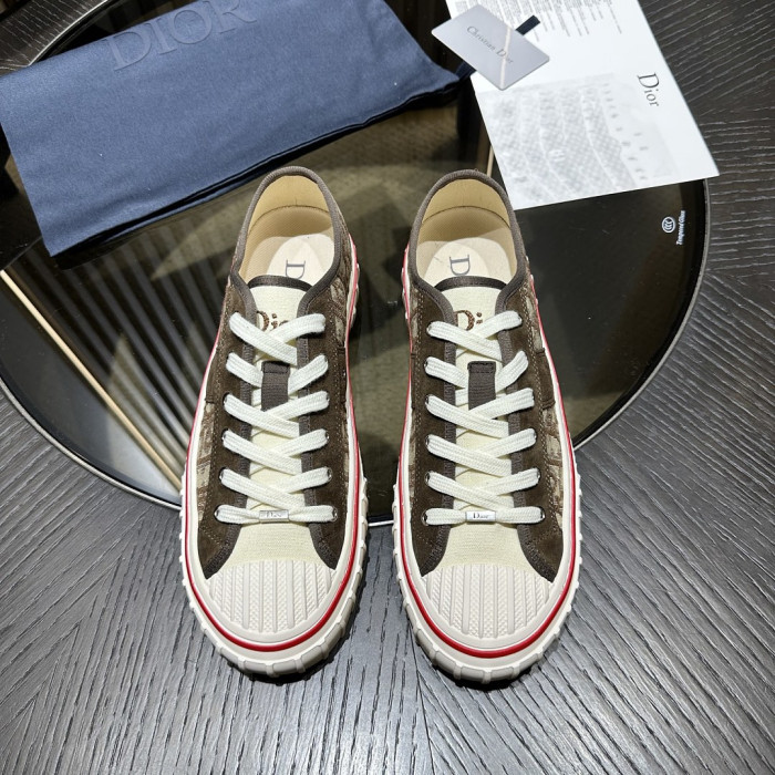 D10R SNEAKER