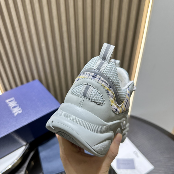 D10R SNEAKER