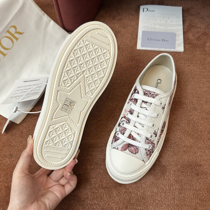 D10R SNEAKER