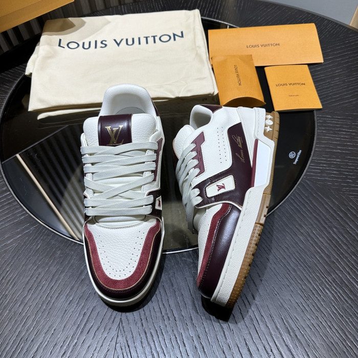L0VT SNEAKER