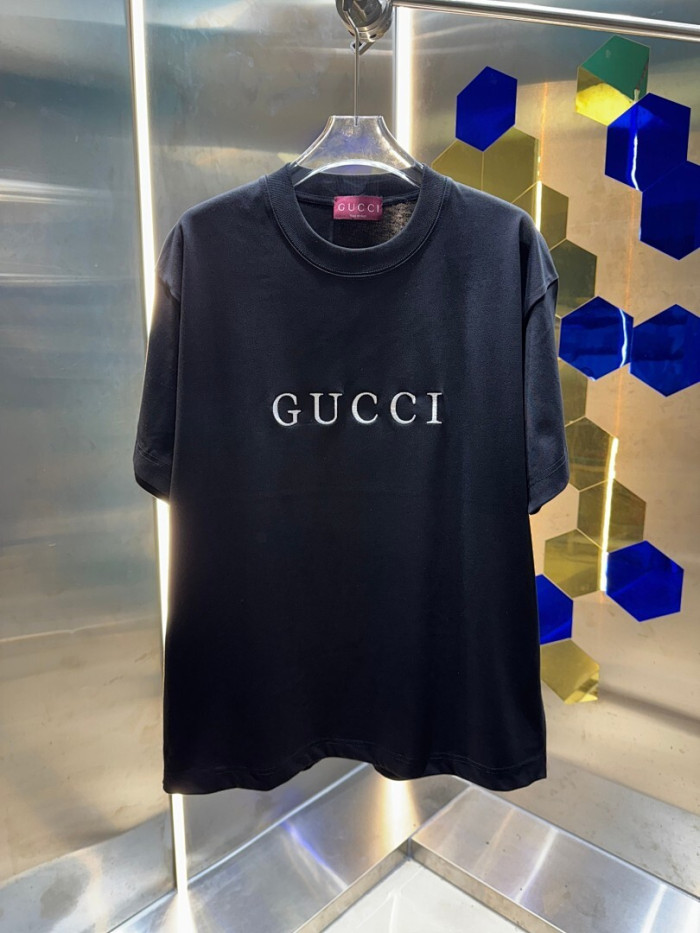 GU1 CLOTHING