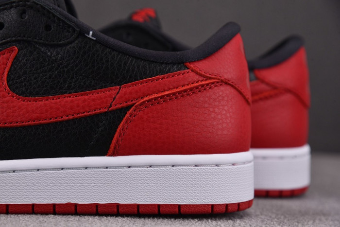 Air Jordan 1 Retro Low OG Banned IW6276-001