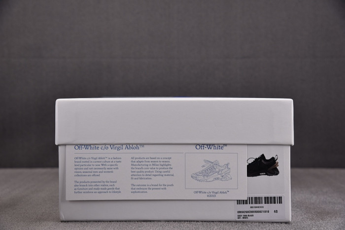 OFW SNEAKER
