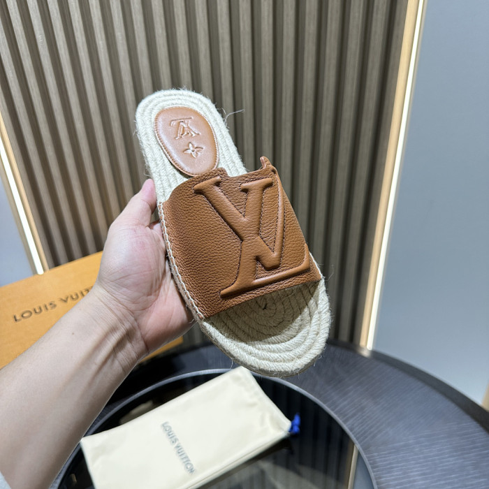 L0VT SANDAL