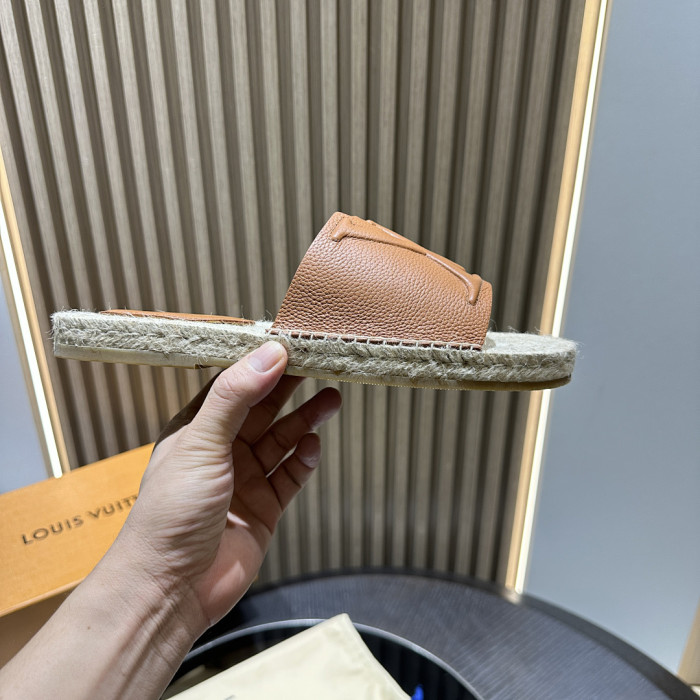 L0VT SANDAL