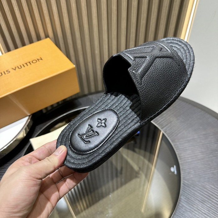 L0VT SANDAL