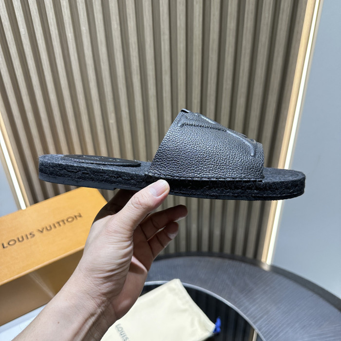 L0VT SANDAL