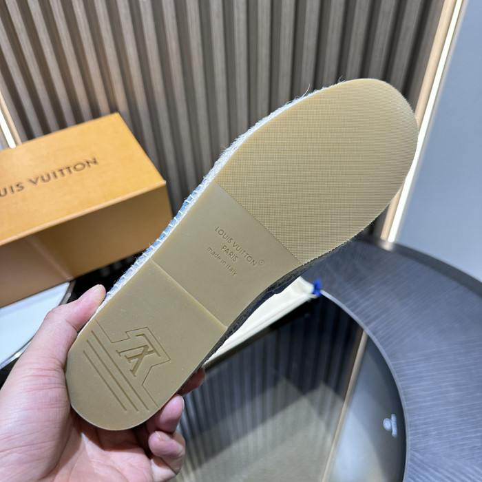 L0VT SANDAL