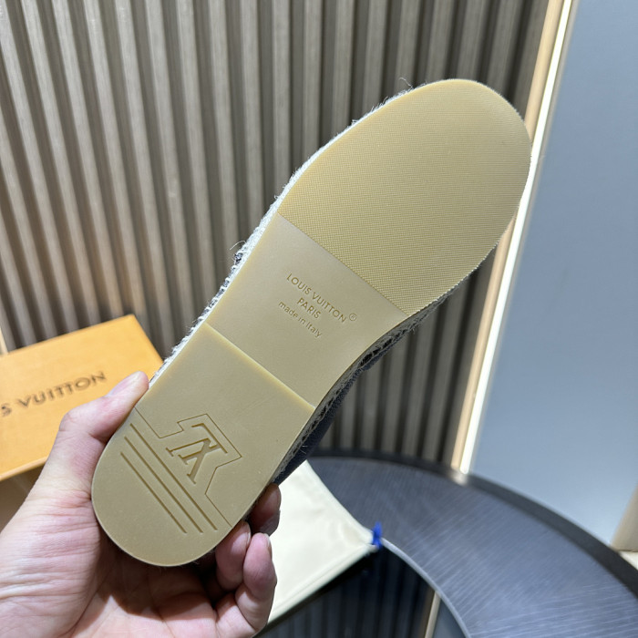 L0VT SANDAL