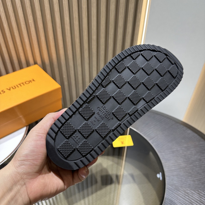 L0VT SANDAL