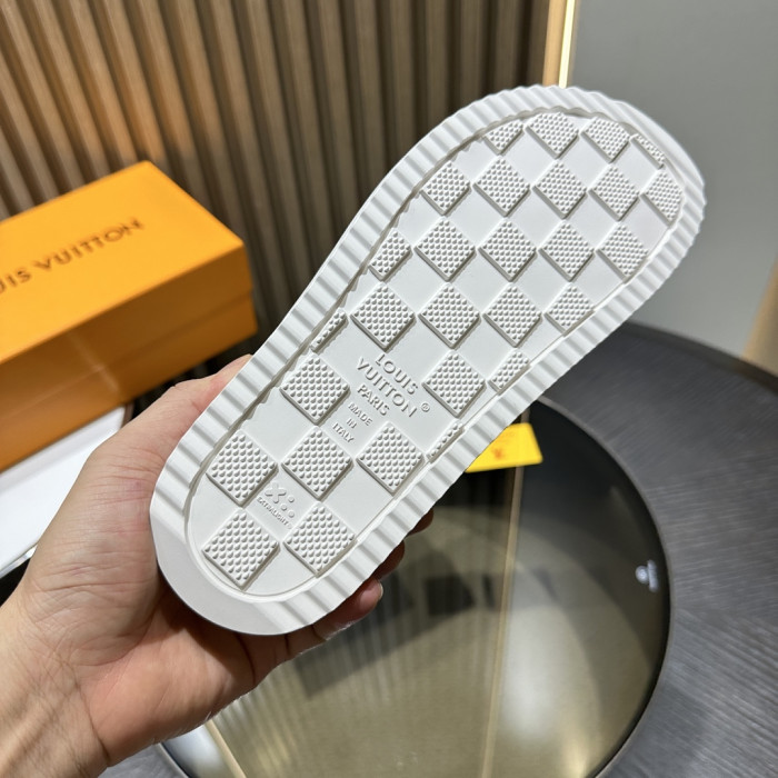 L0VT SANDAL