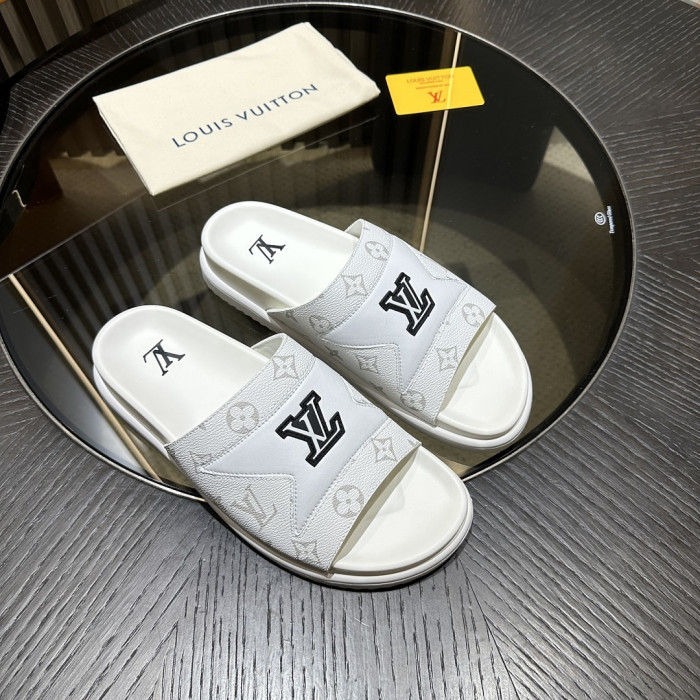 L0VT SANDAL