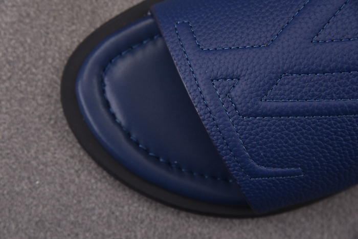L0VT SANDAL