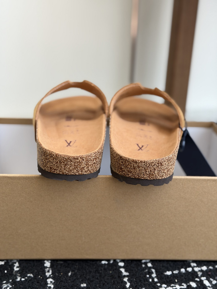 L0VT SANDAL
