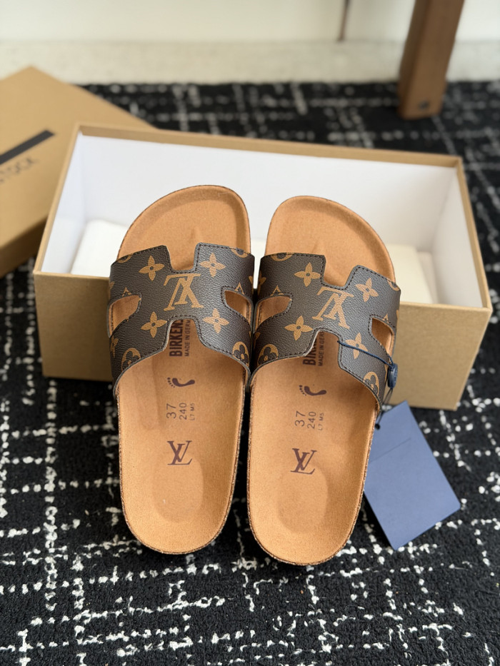 L0VT SANDAL