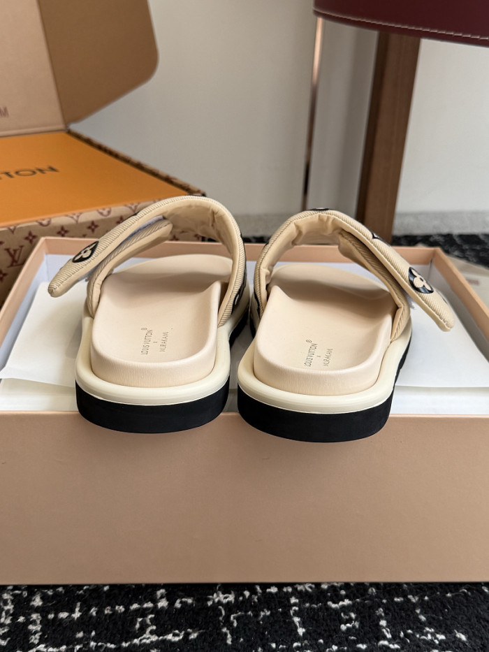 L0VT SANDAL