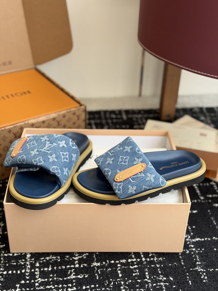 L0VT SANDAL