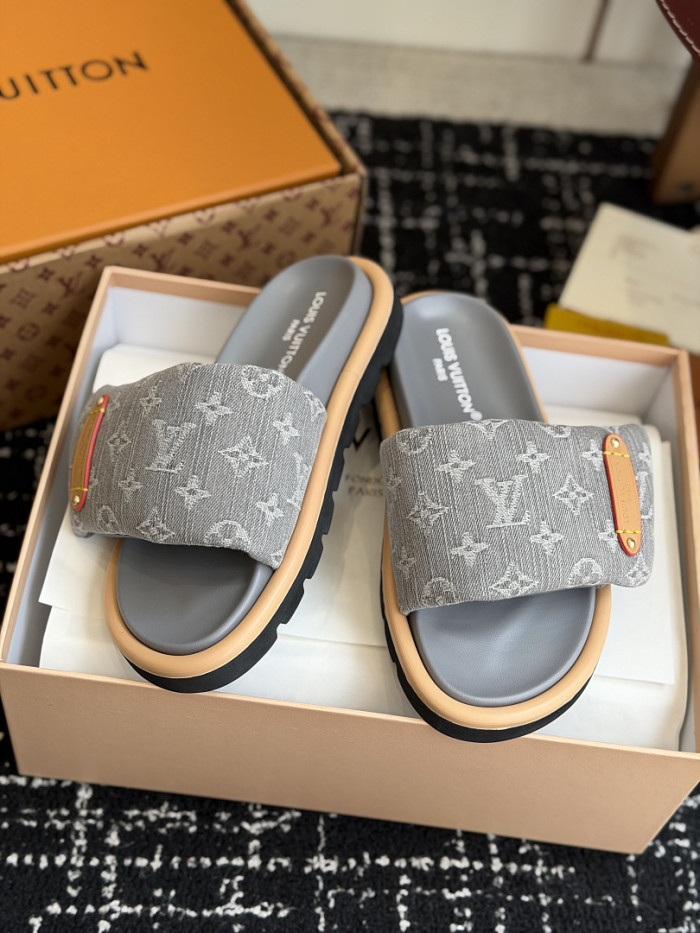 L0VT SANDAL