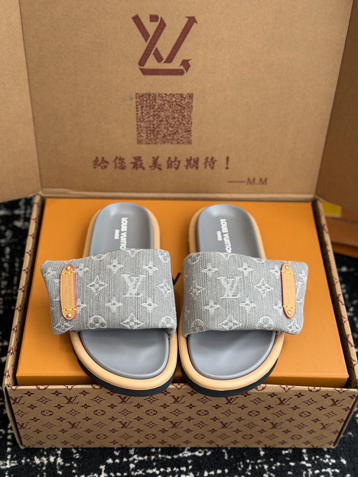 L0VT SANDAL