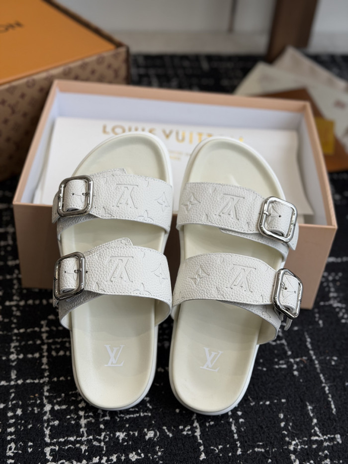 L0VT SANDAL