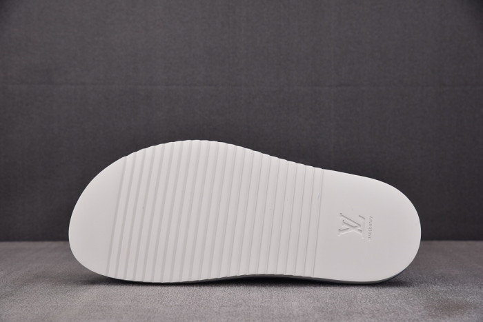 L0VT SANDAL