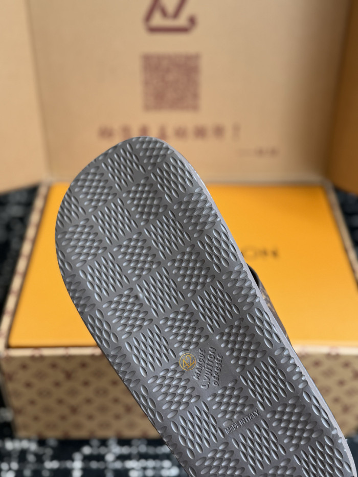 L0VT SANDAL