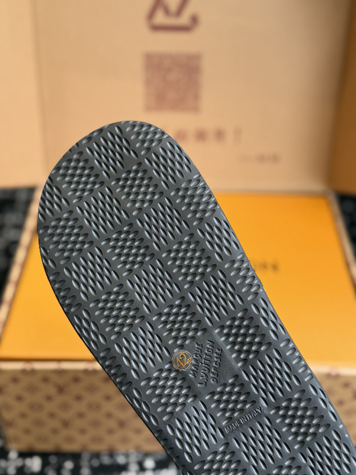 L0VT SANDAL
