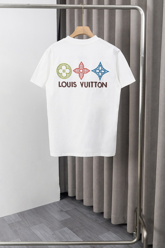 L0VT clothing