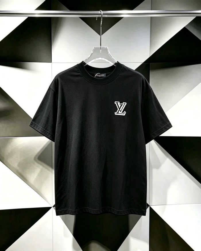 L0VT clothing