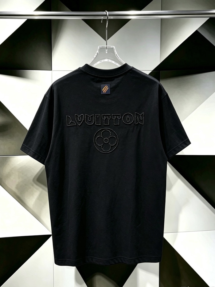 L0VT clothing