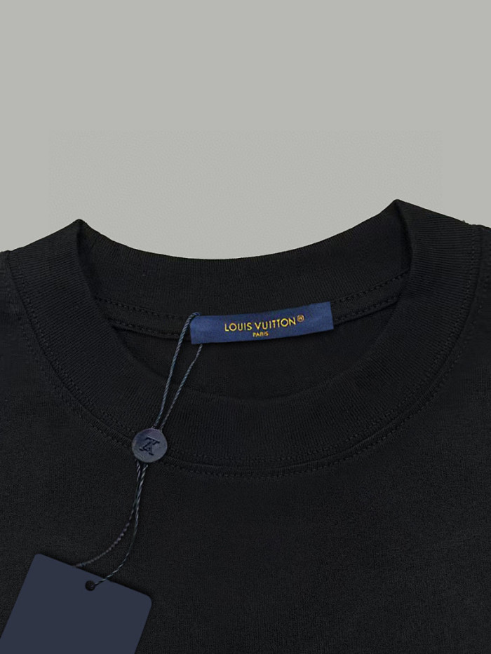 L0VT clothing