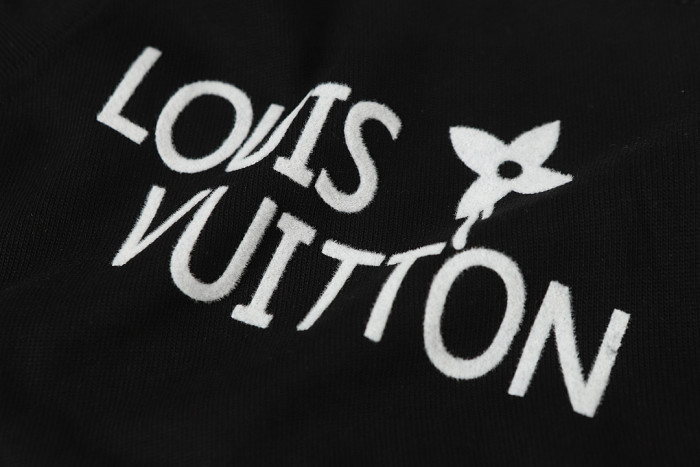L0VT clothing