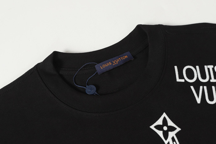 L0VT clothing