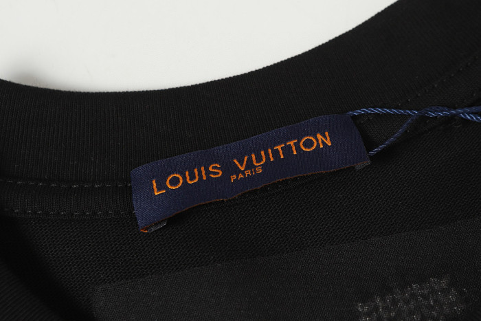 L0VT clothing