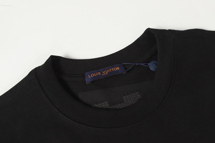 L0VT clothing