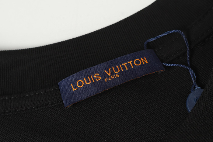 L0VT clothing
