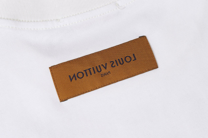 L0VT clothing