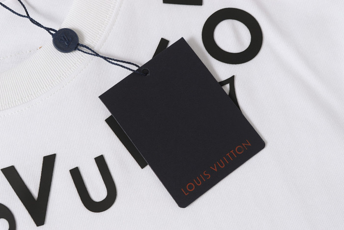 L0VT clothing