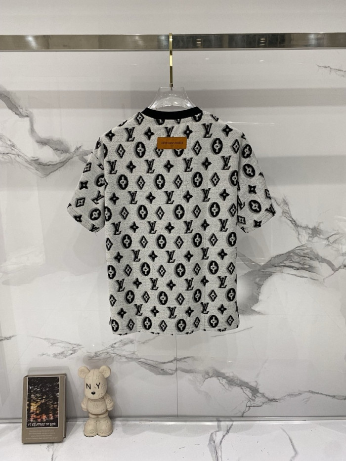 L0VT clothing